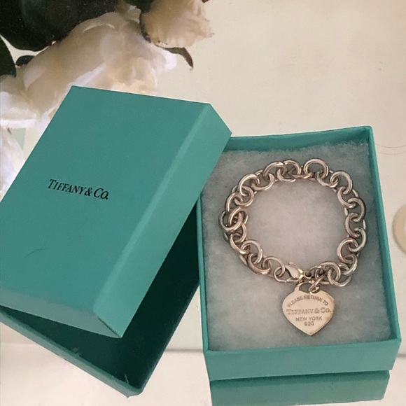 Tiffany & Co. Jewelry - Tiffany & Co: return to Tiffany charm bracelet